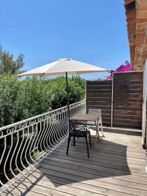 Grand & Terrasse Privee Apartment *
